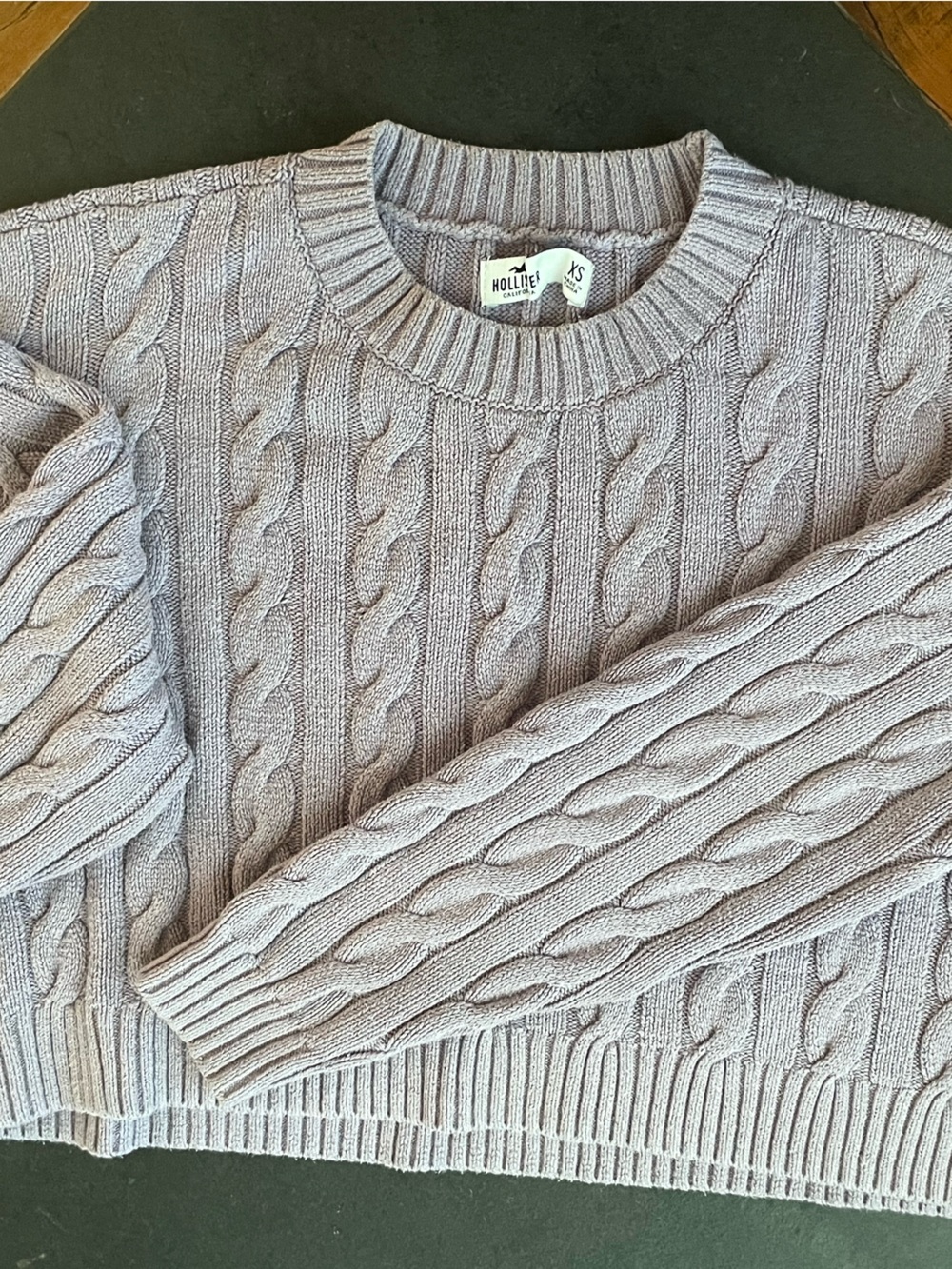 Hollister women’s Lavender Cable Knit cropped 100% Cotton Sweater